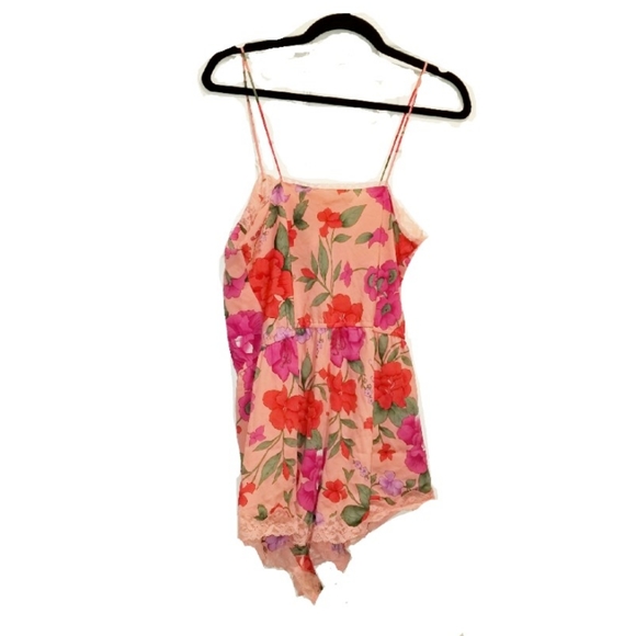 VICTORIAS SECRET peach floral romper - Picture 4 of 5